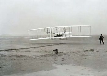 The Wright Brothers first flight in Kittyhawk.