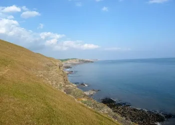 Part of the Glamorgan Heritage Coast. Photo by Jeremy Bolwell. Geograph.