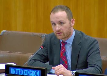 UK Spokesperson to the UN Mungo Woodifield speaking at the UN. Photo by the Foreign Office. Gov.uk.