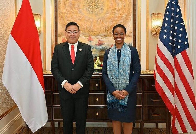 Enoh T. Ebong ke in Indonesia. Photo by U.S. Embassy Jakarta. Flickr.
