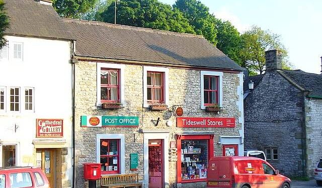 Tideswell Post Office. Photo by Colin Smith. Geograph.