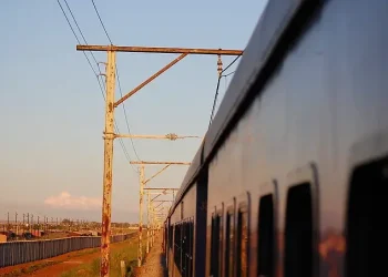 Riding the rails from Johannesburg to Cape Town. Photo by Bowkerb. Flickr.