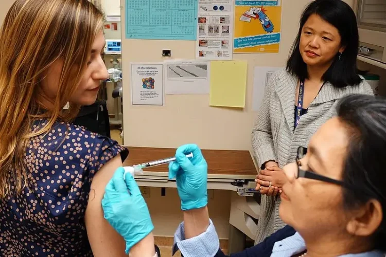 Universal Influenza Vaccine Clinical Trial. Photo by National Institutes of Health. Flickr.