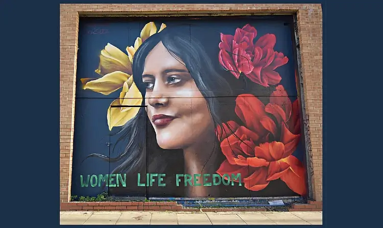Mahsa -Zhina- Amini Mural, Hackney, London. Photo by Loco Steve.
