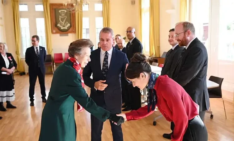 Princess Royal meeting and greeting. Photo by the CWGC.