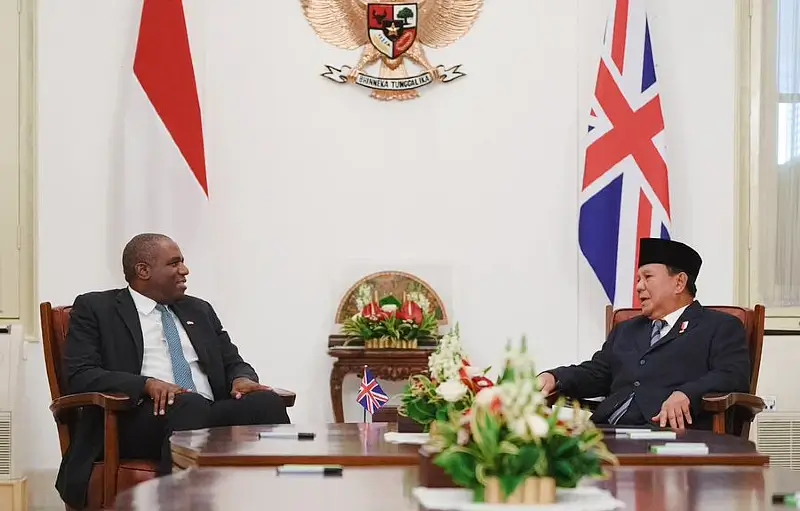 Foreign Secretary David Lammy meets with President of Indonesia, Prabowo Subianto on his visit to Indonesia. Picture by Ben Dance and the FCDO.