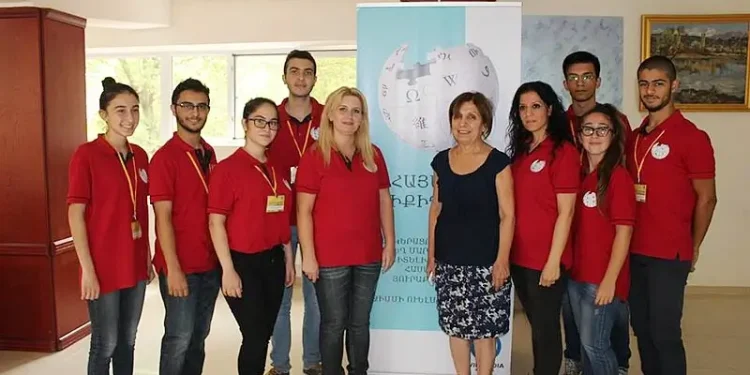Lebanese students at Yerevan WikiCamp. Photo by Azniv Stepanian.