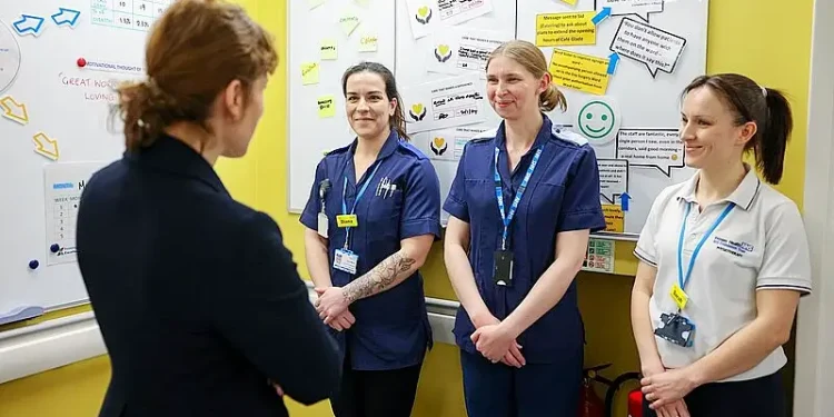 Victoria Atkins visits National Health Service staff at Heatherwood Hospital near Ascot, Berkshire on 7 March 2024. Photo by UK Government.