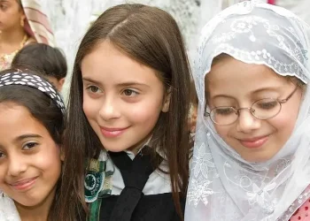 European Muslim Girls. Photo by Shazron.