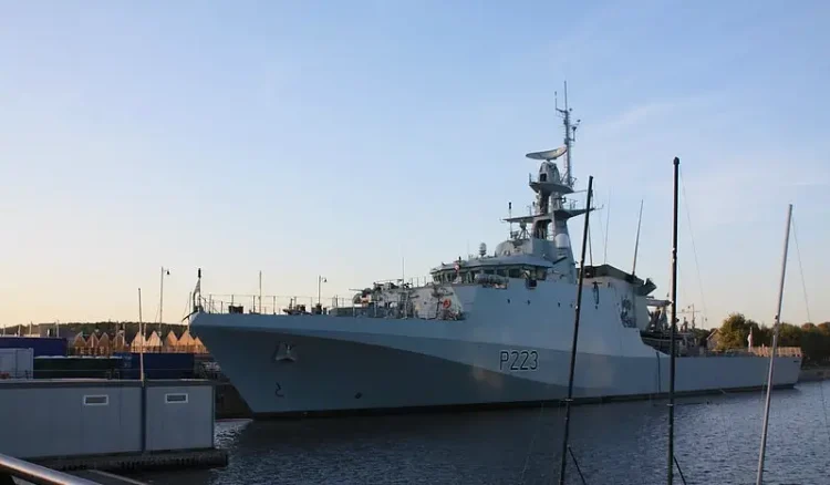 HMS Medway at Dusk. Royal Navy Caribbean Security. Photo by the MOD.