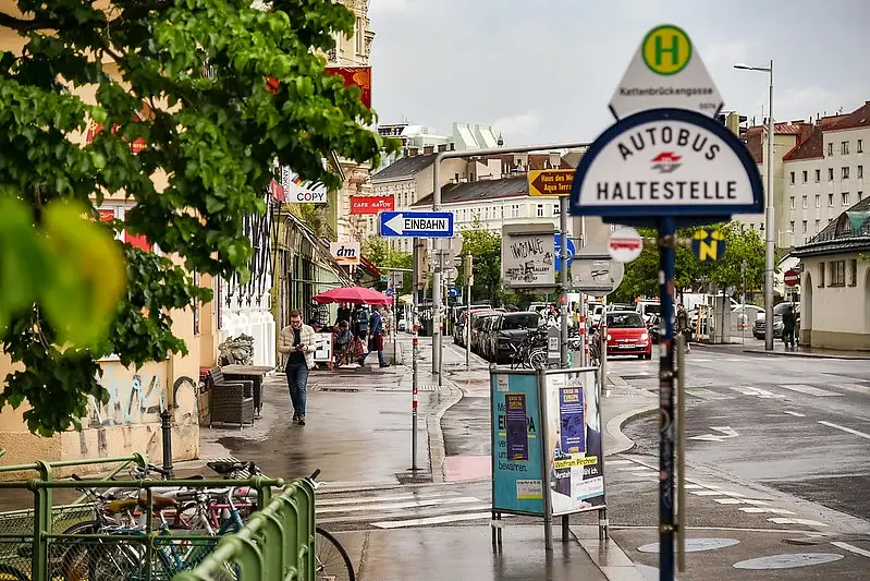 Kettenbrückengasse, Vienna. Photo by Jorge Franganillo.