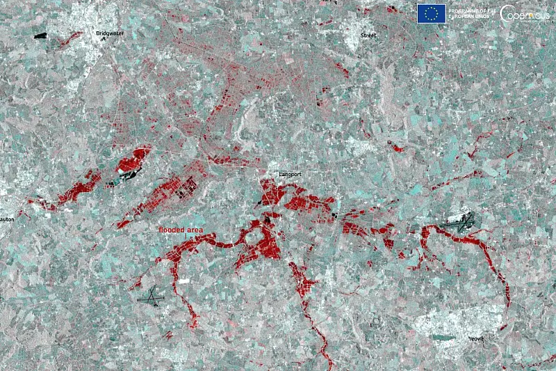 This Sentinel-1 image acquired on 24 November 2024 shows the flooded areas near the towns of Langport, Bridgwater, and Yeovil in red tones. Photo by the European Union.