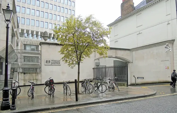 Ministry of Justice, London. Photo by Art De Cade.
