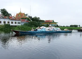 A local water lorry in Cambodia. Photo by Shankar S.