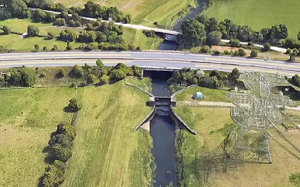 An image of the gate at Canklow Regulator taken from above. Photo by the Environment Agency.
