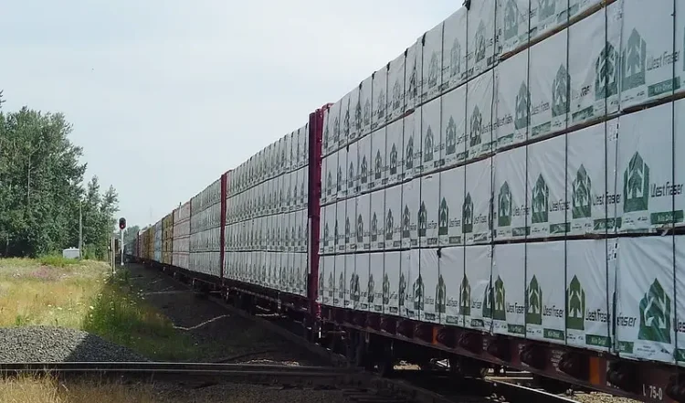 Canadian Lumber Headed South through Portland, Oregon. Photo by Born1945.
