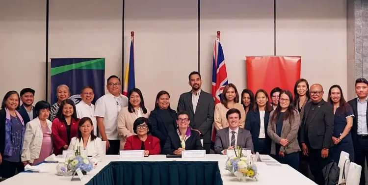 Meeting representatives in Manila. Photo by the British Embassy Manila.