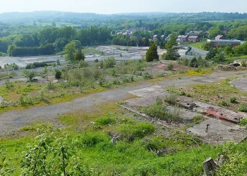 The brown field site that was Monsanto Chemicals. Photo by John Haynes.