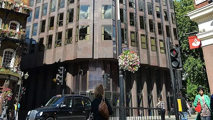 Windsor House, London. Photo by Minky69.