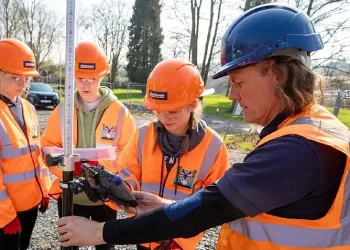 Constructing Change team at work. Photo by the Environment Agency.