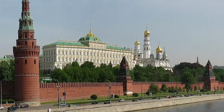 The Kremlin from Kamenny bridge. Photo by Минеева Ю.