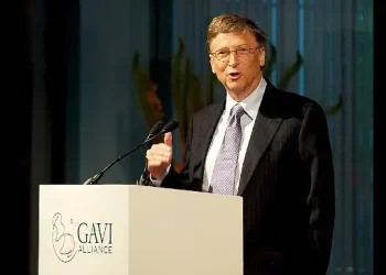 Bill Gates, speaking at the UK-hosted GAVI immunization Alliance pledging event. Photo by DFID
