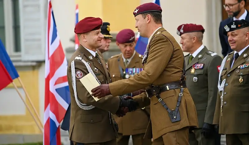 Temporary Military Assistant to the Minister of State in the House of Lords with the UK's Defence Attaché to Poland Chris Brown. Photo by the Polish Ministry of Defence.