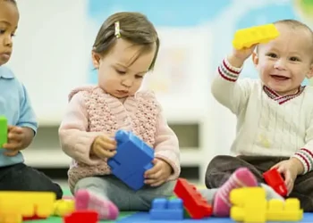 Best Start Family Hubs to be rolled out across the country. Photo by the Department for Education.
