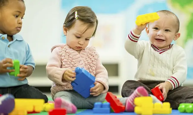 Best Start Family Hubs to be rolled out across the country. Photo by the Department for Education.