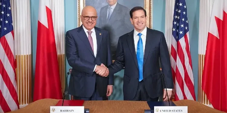 Marco Rubio signs MOI in Bahrain. Photo by Marco Rubio.