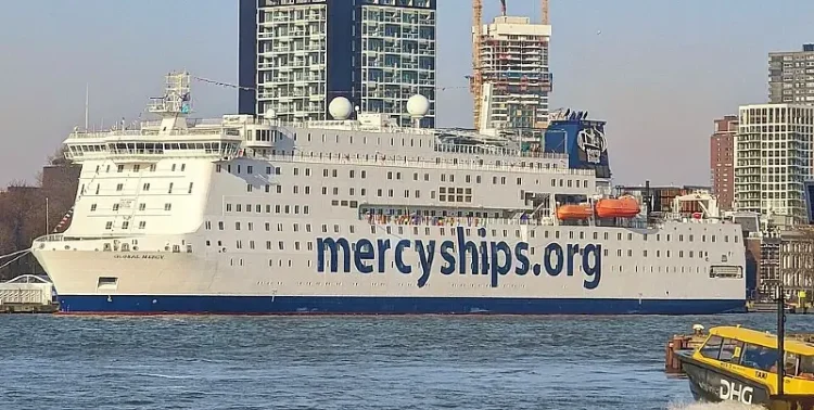 Mercy Ships, Rotterdam. Photo by Sten.