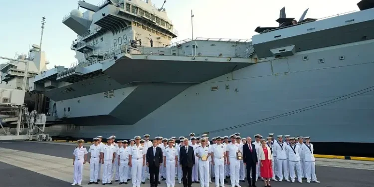 The Defence Secretary met Japanese PM Ishiba and his counterpart, Minister Nakatani, while welcoming the Carrier Strike Group deployment to Tokyo. Photo by the MoD.
