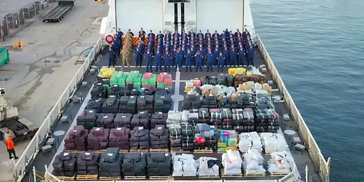 U.S. Coast Guard Cutter Hamilton offloads more than 762,140 Lbs in Florida. Photo by PO Taylor Bacon.
