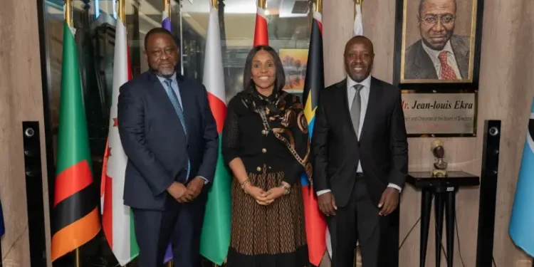 Mr. Abdérahmane Berthé, AFRAA Secretary General, Mrs. Kanayo Awani, Executive Vice President, Intra-African Trade and Export Development, Afreximbank and Mr. Allan Kilavuka, Kenya Airways CEO. Photo by APO.