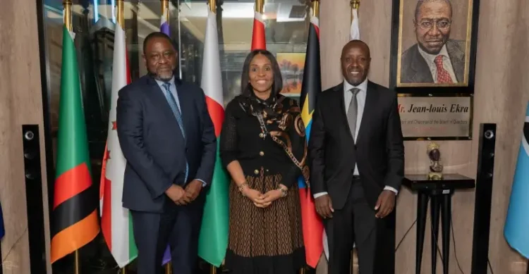 Mr. Abdérahmane Berthé, AFRAA Secretary General, Mrs. Kanayo Awani, Executive Vice President, Intra-African Trade and Export Development, Afreximbank and Mr. Allan Kilavuka, Kenya Airways CEO. Photo by APO.