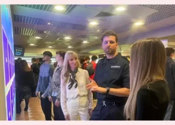 500 students now learning latest digital and cyber defence skills. Photo by the MOD.