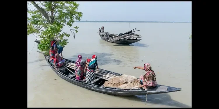 Badabon Sangho Womens fisherfolk cooperative for fishing in Sundarbans, Bangladesh. Photo by DEFRA.