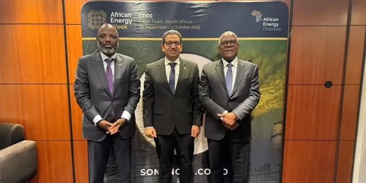 Board Member of Sonangol, Executive VP of Global Trade Bank at Afreximbank and Mr Gaspar Martins, Chairman of the Board of Directors and President of Sonangol. Photo by Afreximbank.