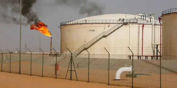El Saharara oil field, Libya. Photo by Javier Blas.