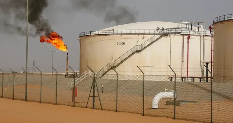 El Saharara oil field, Libya. Photo by Javier Blas.