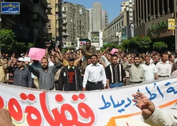 Muslim Brotherhood and Leftist demonstrators. Photo by Hossam el-Hamalawy.