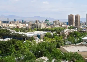 South Tehran Skyline from Laleh International Hotel. Photo by A. Davey from Portland, Oregon.