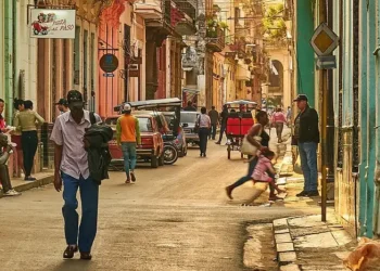Cuban street. Photo by Szeke.