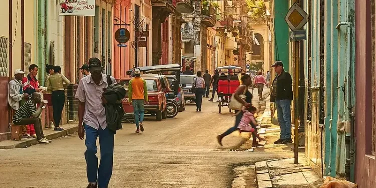 Cuban street. Photo by Szeke.