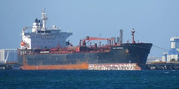 Oil & Chemical Tanker Gulf Baynunah at BP Oil Refinery Jetty, Kwinana. Photo by Calistemon.