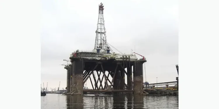 Oil rig Walvis Bay Namibia. Photo by Stuart Orford.
