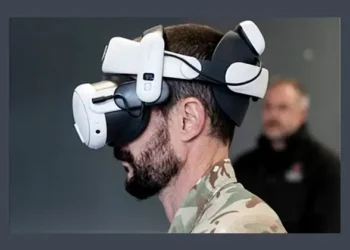 Scientists from the UK and the US tested and explored what it would take for medics to delegate high-stakes decisions to AI on the battlefield. Photo by DSTL.