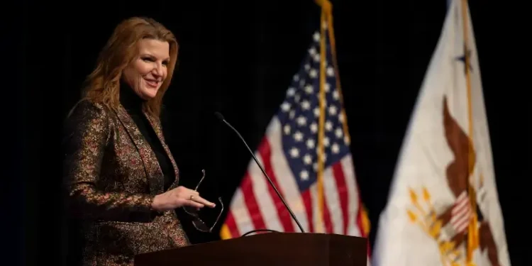 War Department Chief Information Officer Kirsten Davies hosts the annual CIO awards ceremony at the Pentagon, Feb. 23, 2026. Photo by NPO 1st Class Kubitza.
