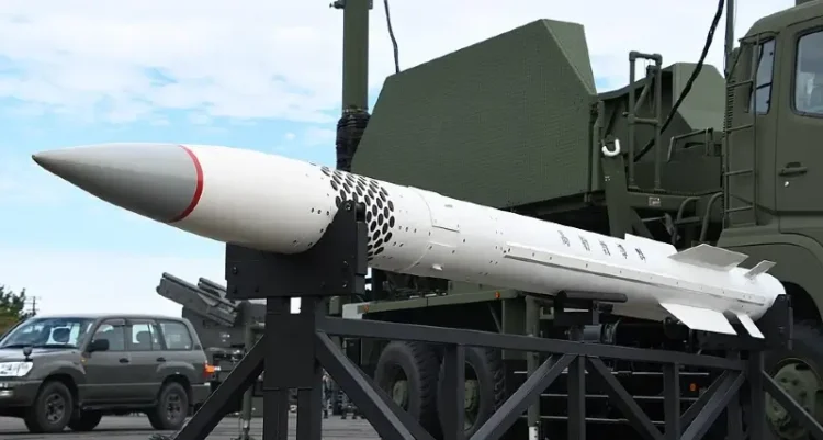 JASDF MIM-104 Patriot PAC-3 Missile at the Hamamatsu Air Base. Photo by Hunini.