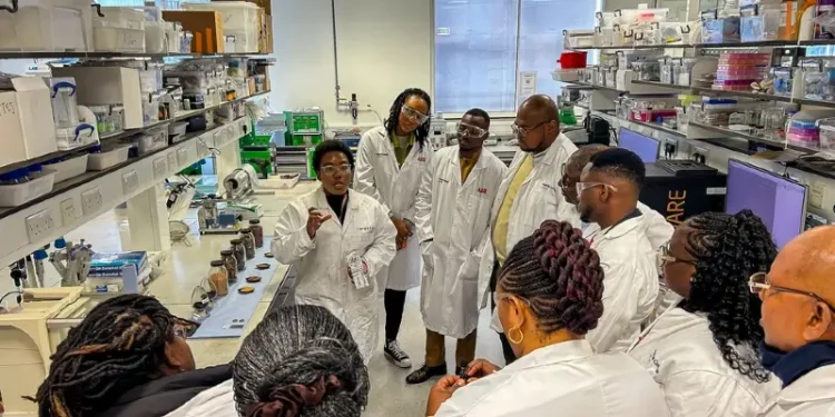 Journalists from Ghana and Nigeria visit research laboratories at Imperial College London as part of a UK‑funded science reporting programme. Photo by the Foreign Office.